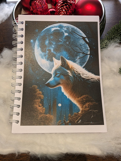 handgefertigtes Ring-Notizbuch "Fantasy Forest" // Wolf // DIN A 5