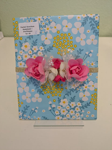 Journal Closure (10) // Elastic band and lace // handmade by Beate