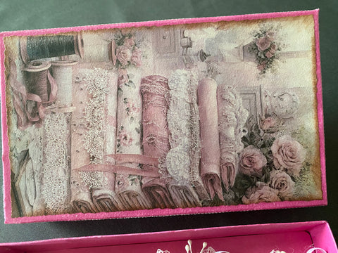 Vintage Geschenkbox mit runden Holzwäscheklammern (3) // handgemacht von Beate