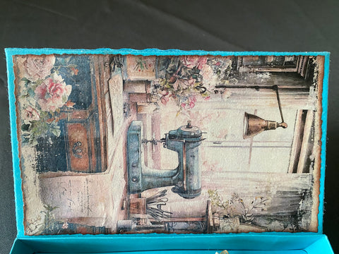 Vintage Geschenkbox mit runden Holzwäscheklammern (12) // handgemacht von Beate