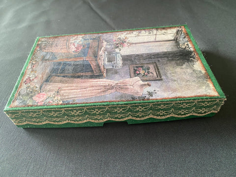 Vintage Geschenkbox mit runden Holzwäscheklammern (17) // handgemacht von Beate
