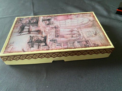Vintage Geschenkbox mit runden Holzwäscheklammern (22) // handgemacht von Beate