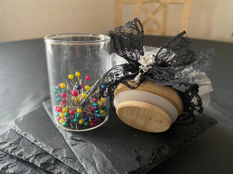 Vintage Geschenkbox mit Nadelkissenglas (4) / handgemacht von Beate