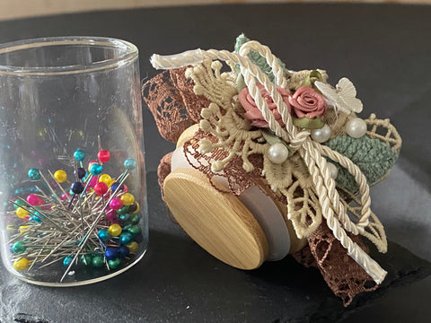 Vintage Geschenkbox mit Nadelkissenglas (5) / handgemacht von Beate