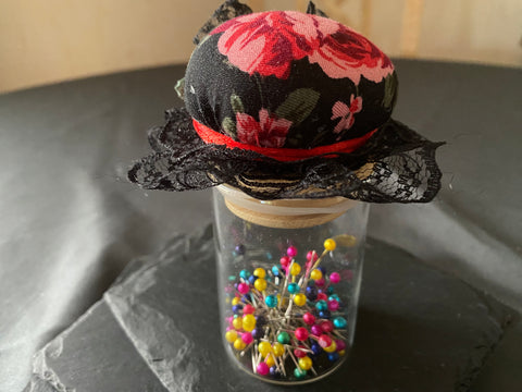 Vintage Geschenkbox mit Nadelkissenglas (7) / handgemacht von Beate
