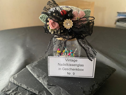 Vintage Geschenkbox mit Nadelkissenglas (9) / handgemacht von Beate