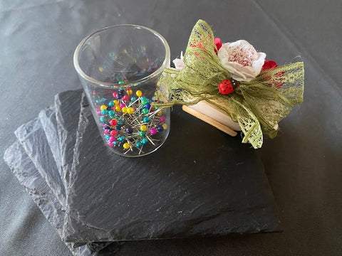 Vintage Geschenkbox mit Nadelkissenglas (10) / handgemacht von Beate