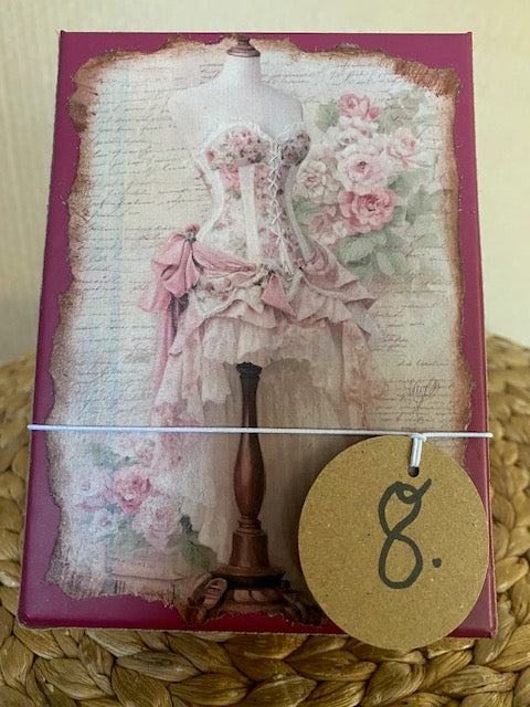 Vintage Geschenkbox mit Nadelkissenglas (8) / handgemacht von Beate