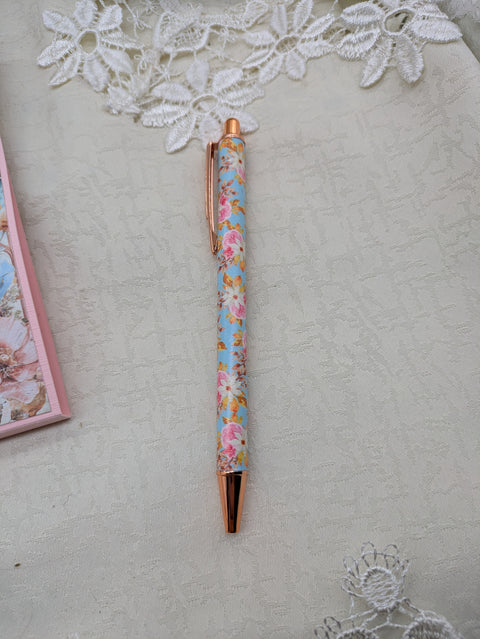 Kugelschreiber mit Motiv "hellblau/pink floral" // Papier & Feder