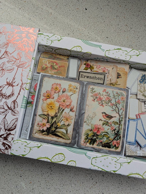 ausgeschnittenes Sini-Mini Kreativset "Frühlingserwachen" // von Sina