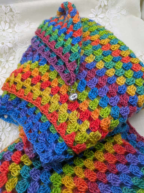 gehäkeltes Dreieckstuch/Schal für Kinder // handgemacht von Bianca