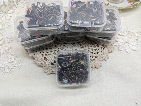 Metallteile-Mix in Dose – für Journals, Collagen & kreative Projekte