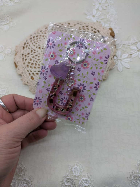 Schlüsselanhänger aus Resin "U" // handgemacht von Bianca