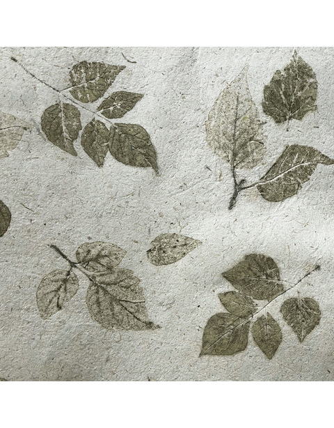 Mulberry paper - leaf print // green // 1 piece // approx. 38 cm x 25 cm