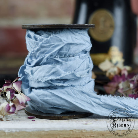 Old Fashion Ribbon // "mustard" // Linen ribbon // 1.20 to 1.40 m long - 2 cm wide 