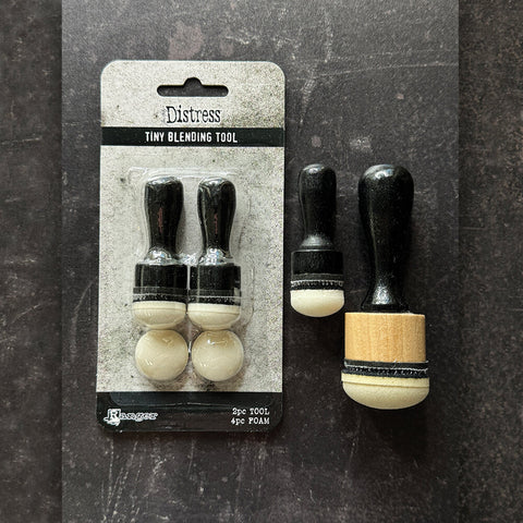 Ranger Tim Holtz Distress Tiny Blending Tool // 2 tools/4 sponges 